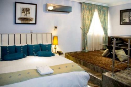 Hotel Islanders Lounge
