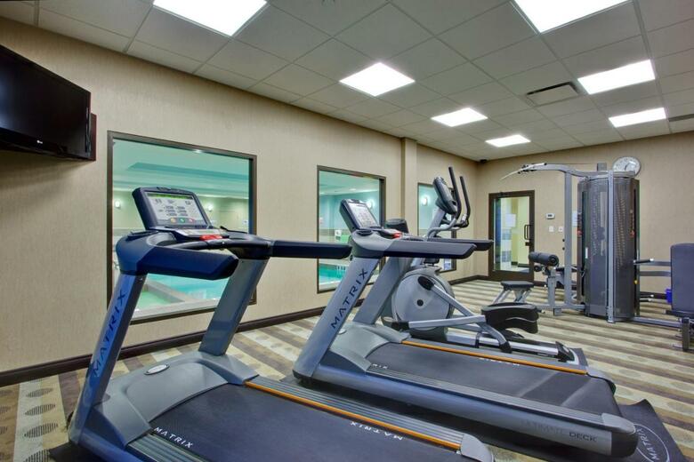 Holiday Inn Express Hotel & Suites Ottawa West-nepean