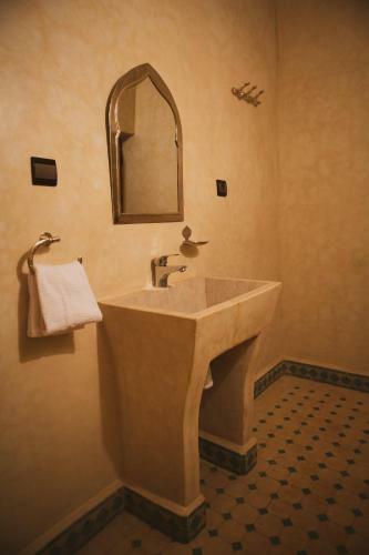 Hostal Dar Ait Bouguemez