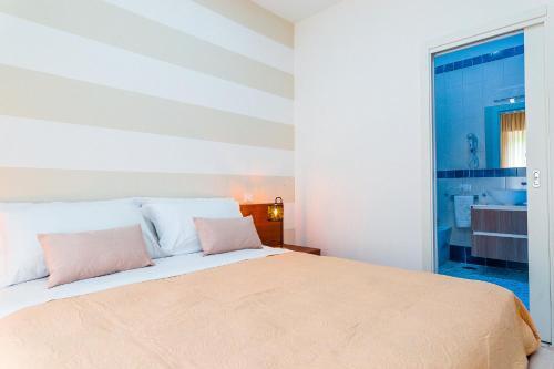 Hostal Luxury Napolitano
