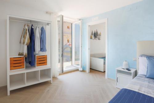 Sea View Apartment In Marina Grande