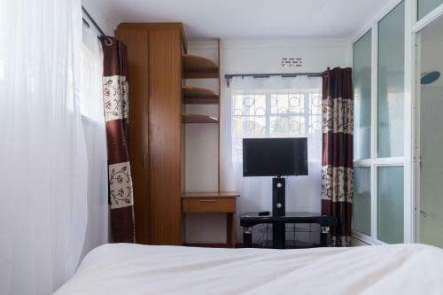 Hostal Celio Jardine Lavington