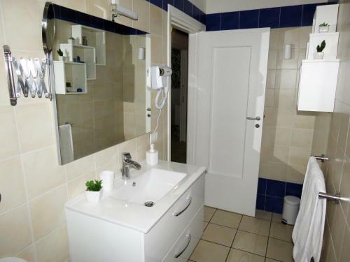 Syrene Apartment