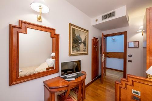 Hotel Fuori Citt�