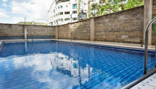 Urban Brooks Luxury Apartment By Edmor Suites