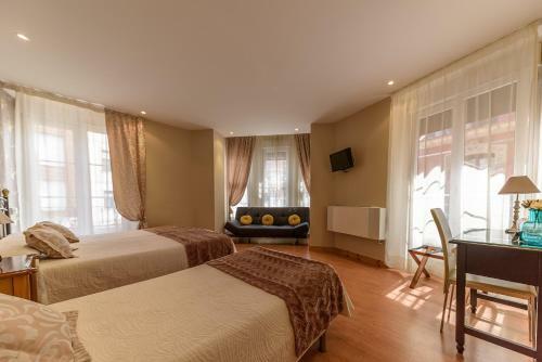 Hostal Hosteria Villa De Castro