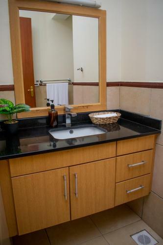 Luxury Apartments By Luxe Staycations