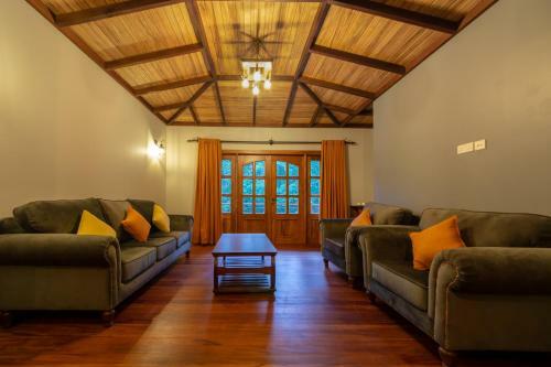 Chimpundu Lodge