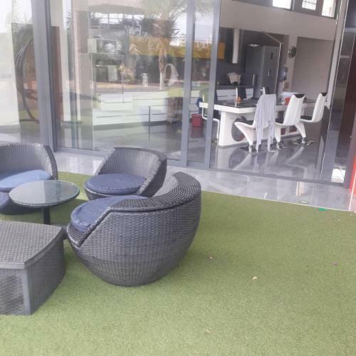Villa Saly Joseph