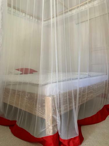 Bed & Breakfast Peekaboo Diani Beach