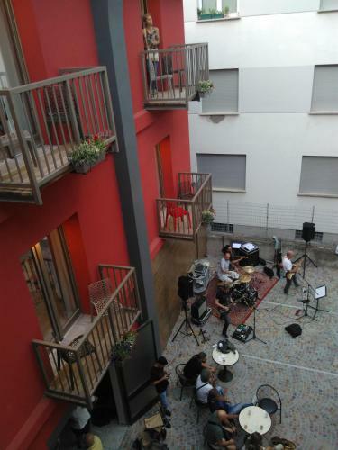 Hostal Bed & Rooms , Apartments Corte Rossa