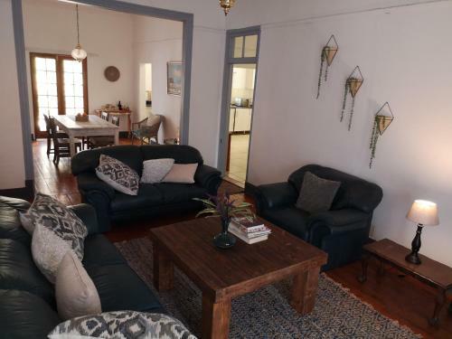 Hostal Windsor Cottage