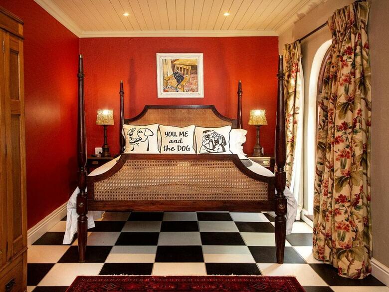 Karoo Art Hotel