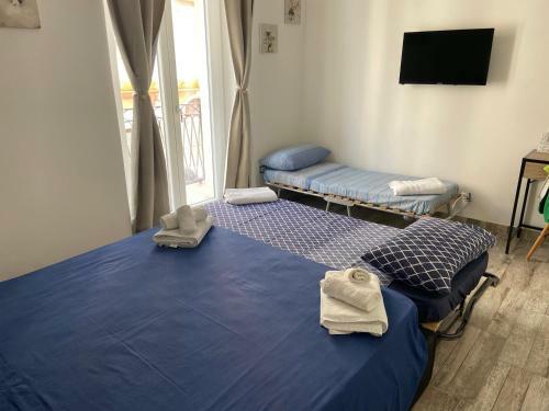 Hostal Room27