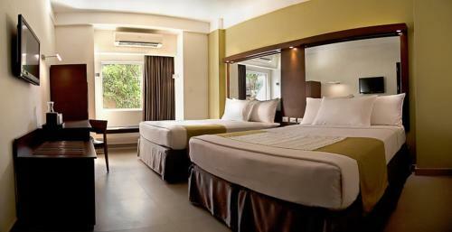 Hotel Microtel By Wyndham Acropolis