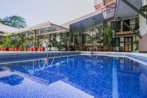 Hotel Flor Blanca