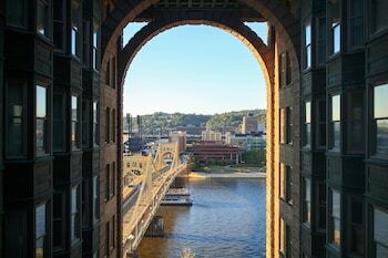 Renaissance Pittsburgh Hotel
