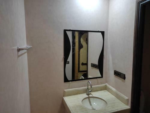 Hostal Auberge Caf� Restaurant Assamer