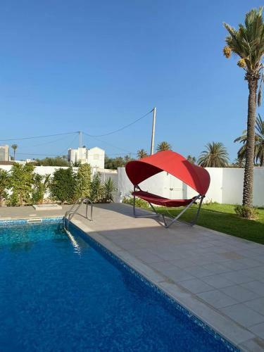 Villa 4 Chambres Avec Piscine Privee 38392