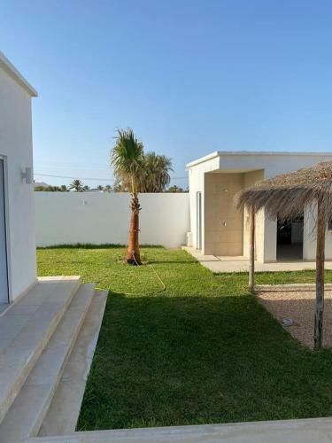 Villa 4 Chambres Avec Piscine Privee 38392