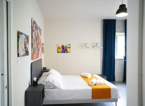 Hostal Click Art & Room