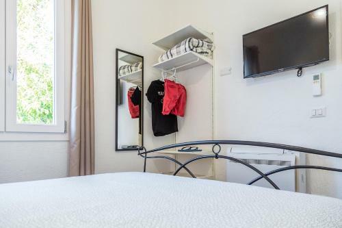 Bed & Breakfast Acquazzurra Guest House
