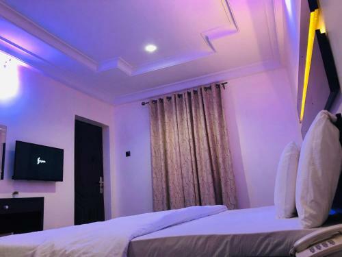 Hotel Brighter Suites