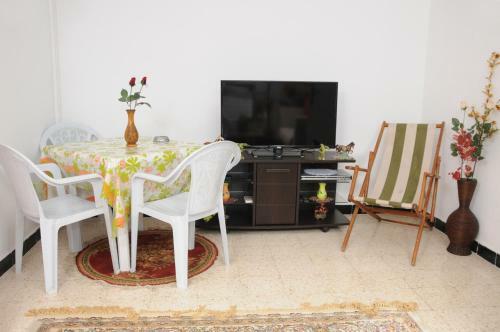 City Apartment In Rades With Free Wifi