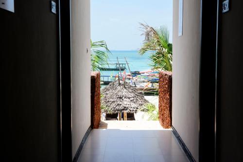 Lazy Beach Hotel