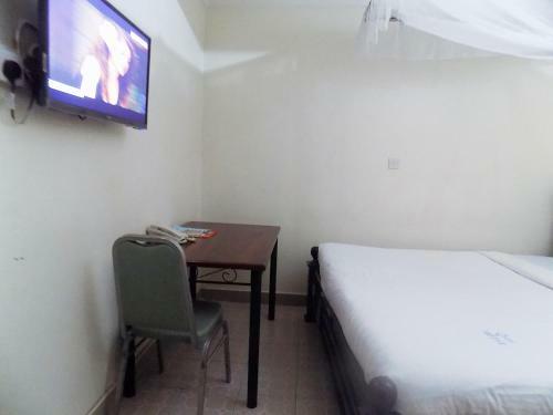 G-one Hotel