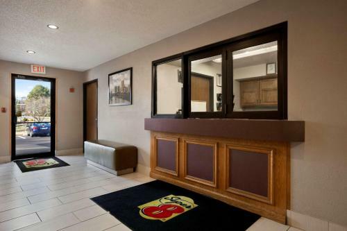 Hotel Super 8 Richmond