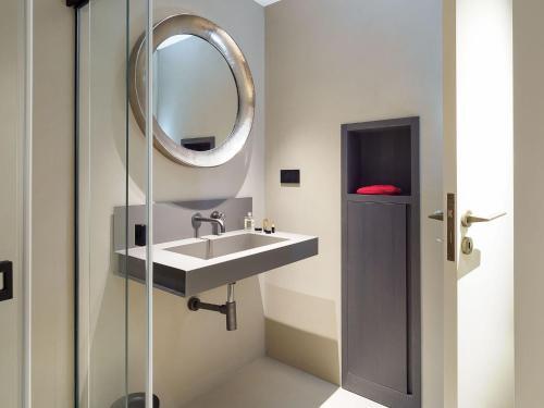 Modern Apartment In Taormina Sicily With Jacuzzi
