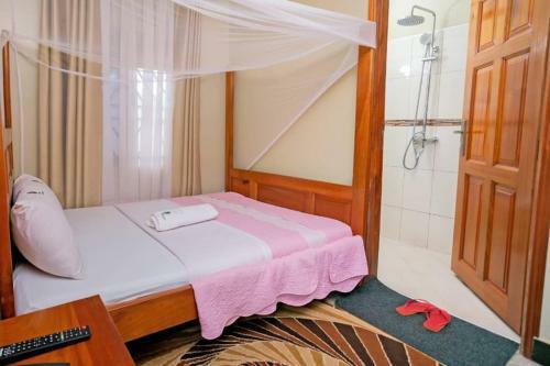 Hotel Palm Gardens &guest House