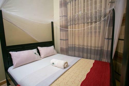 Hotel Palm Gardens &guest House