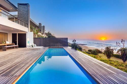 Dolphin Coast Yolo Spaces - Beach House Villa