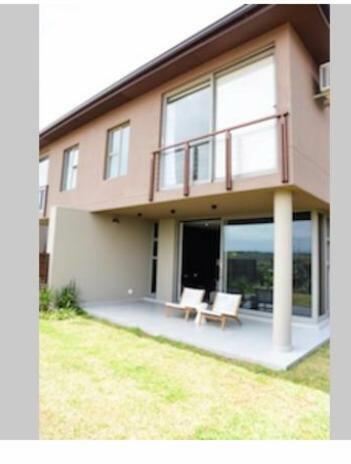 Apartamento Modern Stylish Ballito Holiday Home