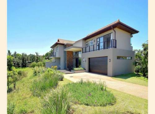 Zimbali 4 Bedroom Luxury Bali Segara