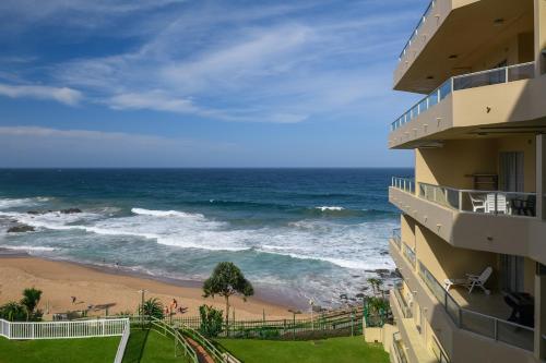 Ballito Luxury Family Apartment (On The Beach)