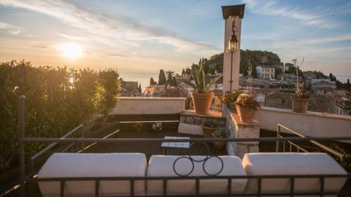 Villa Attico Giafari 6