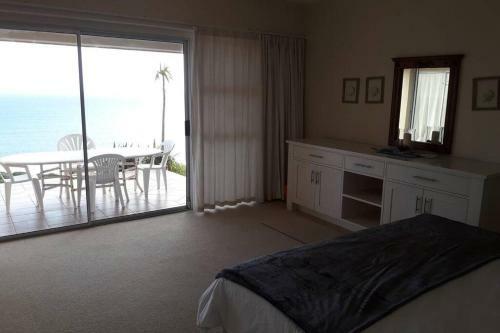 10 Sleeper, Indoor Pool, Wifi, Dstv Perfect Holiday Home
