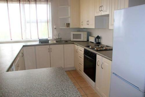 10 Sleeper, Indoor Pool, Wifi, Dstv Perfect Holiday Home