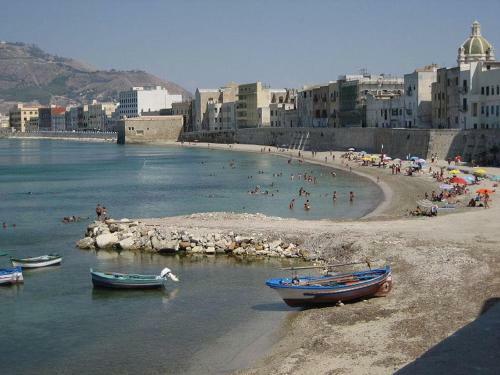 Rooms & Breakfast Destination Trapani