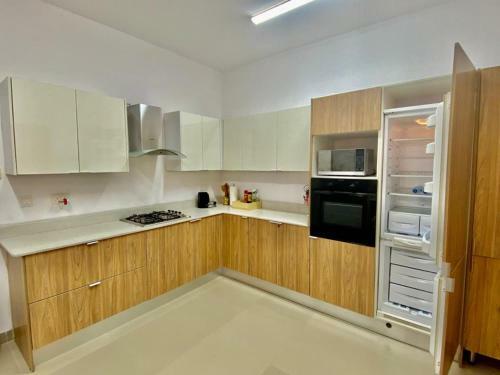 3-bed Apartment, Ikoyi By Terragems