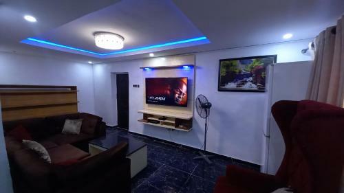 Dinero Emerald Apartment