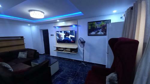Dinero Emerald Apartment