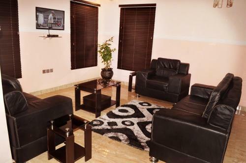 Hotel J Gibson Suites