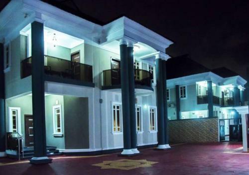 Hotel Btt Homes