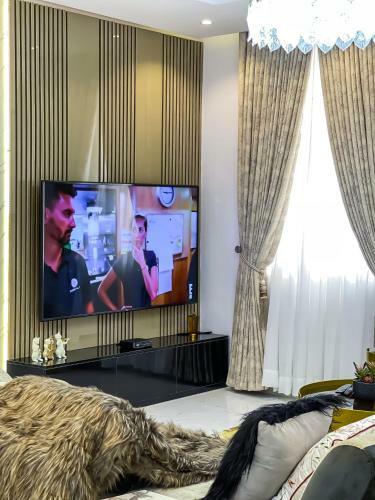 Stunning 3-bedroom Luxury Apartment With A Pool