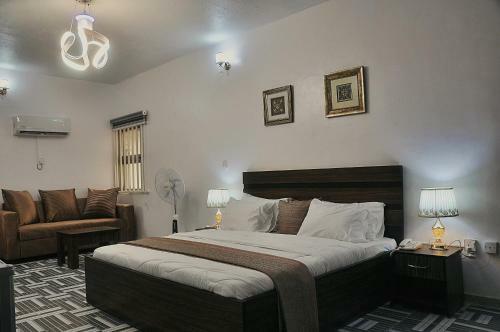 Hotel Jolie Suites