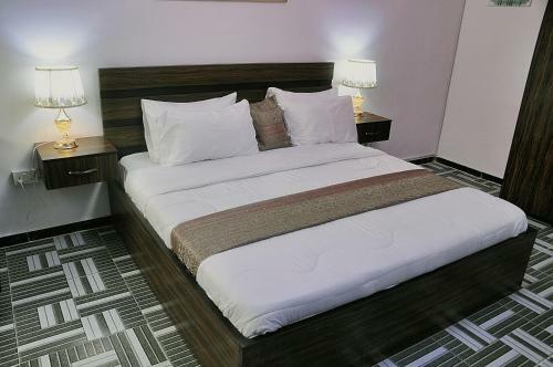 Hotel Jolie Suites